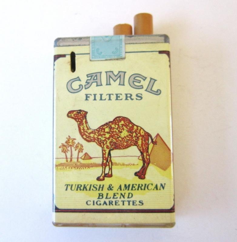 Camel коричневый сигареты. Пачка кэмел 90. Сигареты кэмел Американ Бленд. Старая пачка кэмел. Сигареты кэмел 90-х.